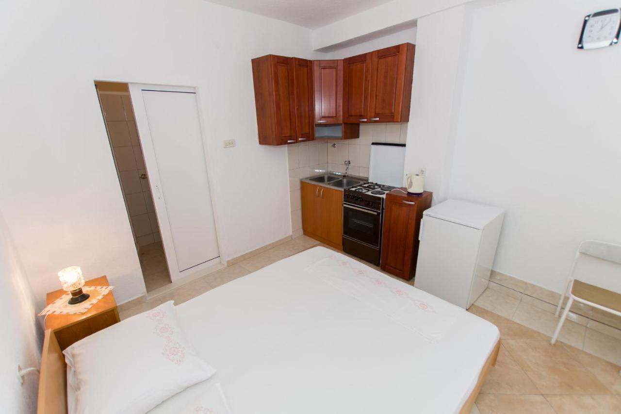 Near The Beach Apartments Jagodia بريلا المظهر الخارجي الصورة