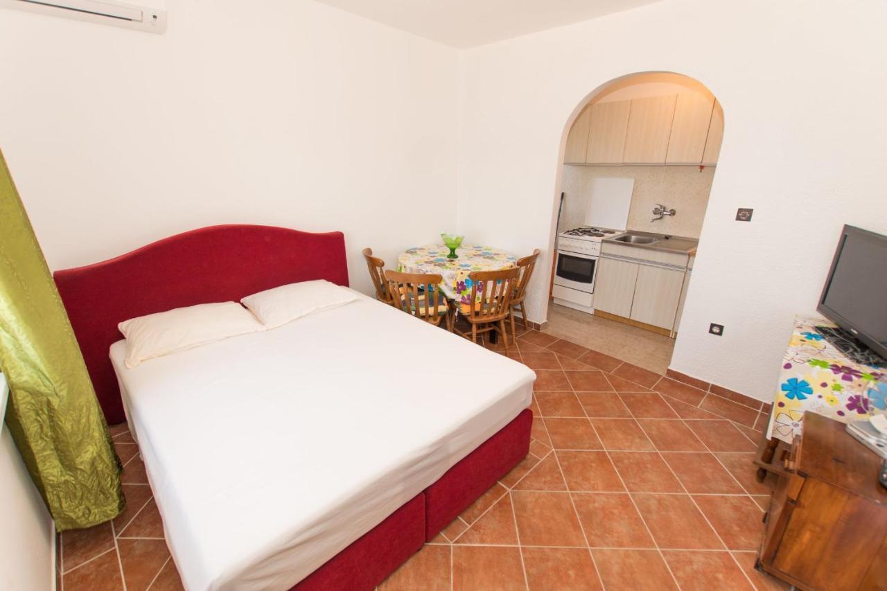 Near The Beach Apartments Jagodia بريلا المظهر الخارجي الصورة
