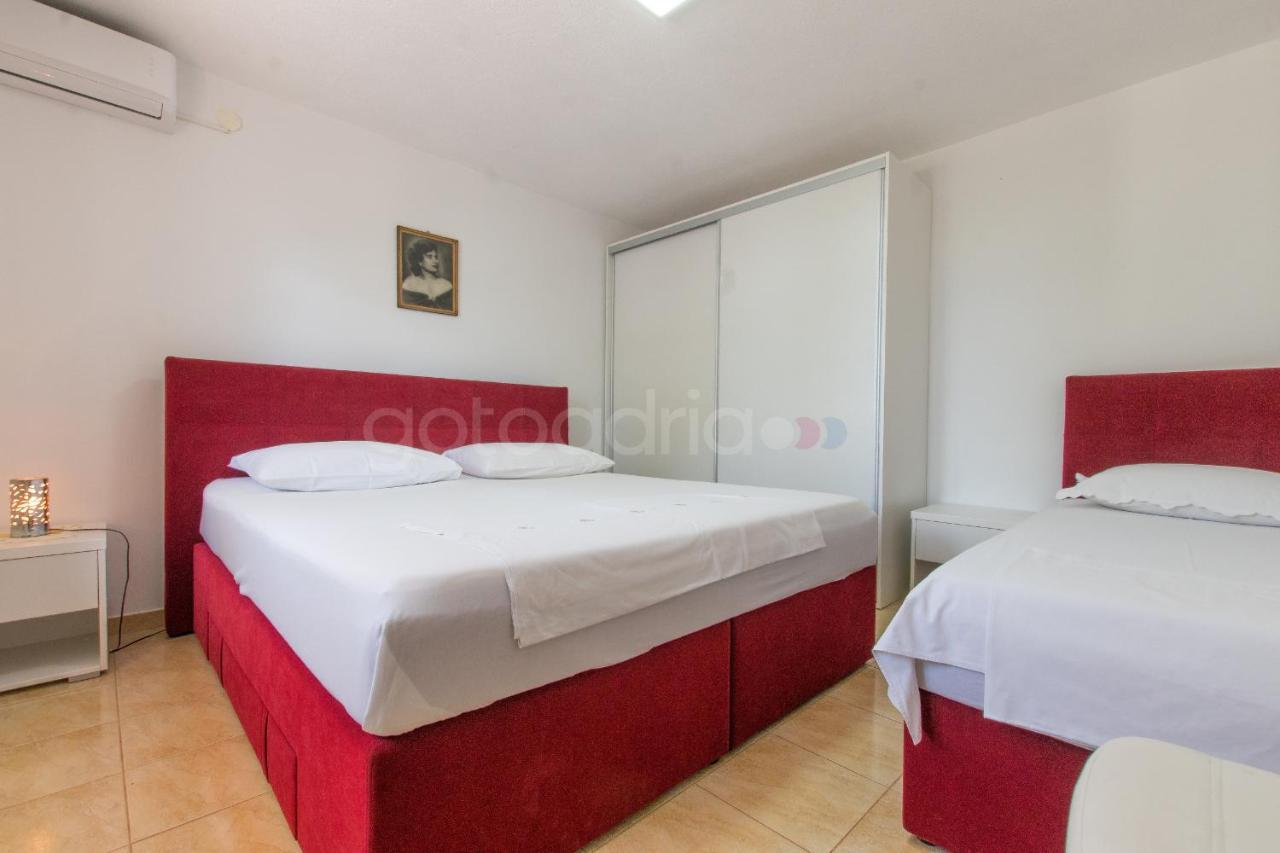 Near The Beach Apartments Jagodia بريلا المظهر الخارجي الصورة